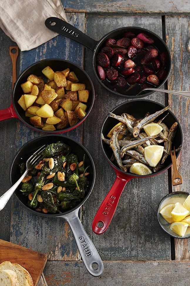 Staub - 6" Cast Iron Fry Pan Graphite Grey (16 cm) - 40501-145