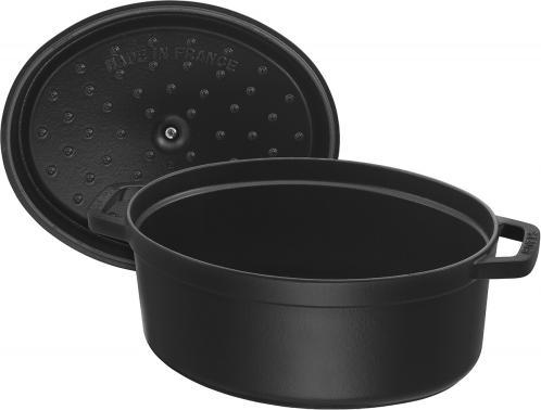 Staub - 7 QT Oval Cocotte Black 6.7L - 40509-322