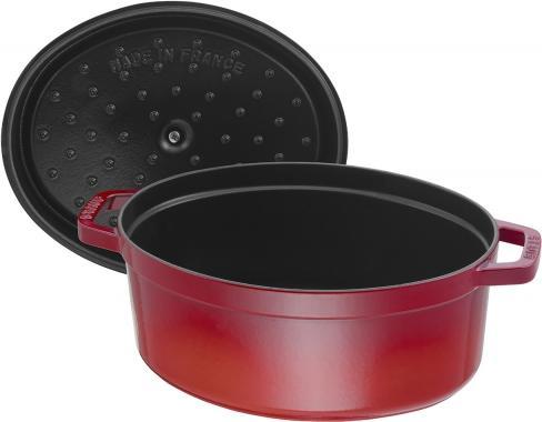 Staub - 7 QT Oval Cocotte Cherry Red 6.7L - 40509-872