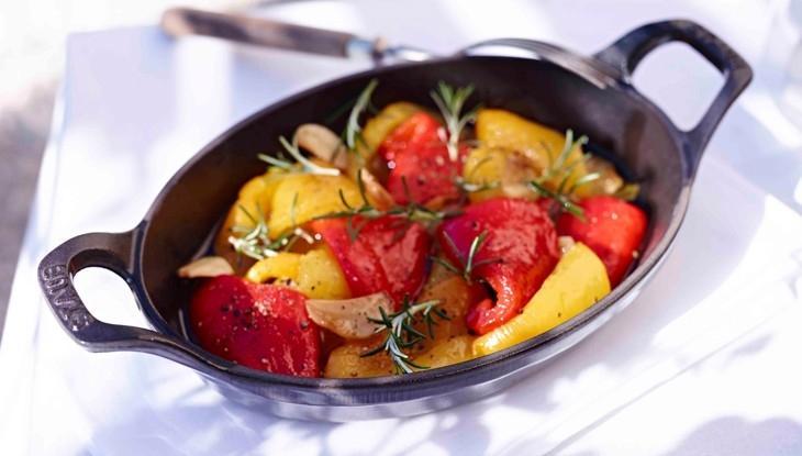 Staub - 9.4" Cast Iron Oval Gratin Dish 24cm - 40509-393