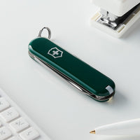 Swiss Army - Hunter Green Classic SD Small Pocket Knife - 53024