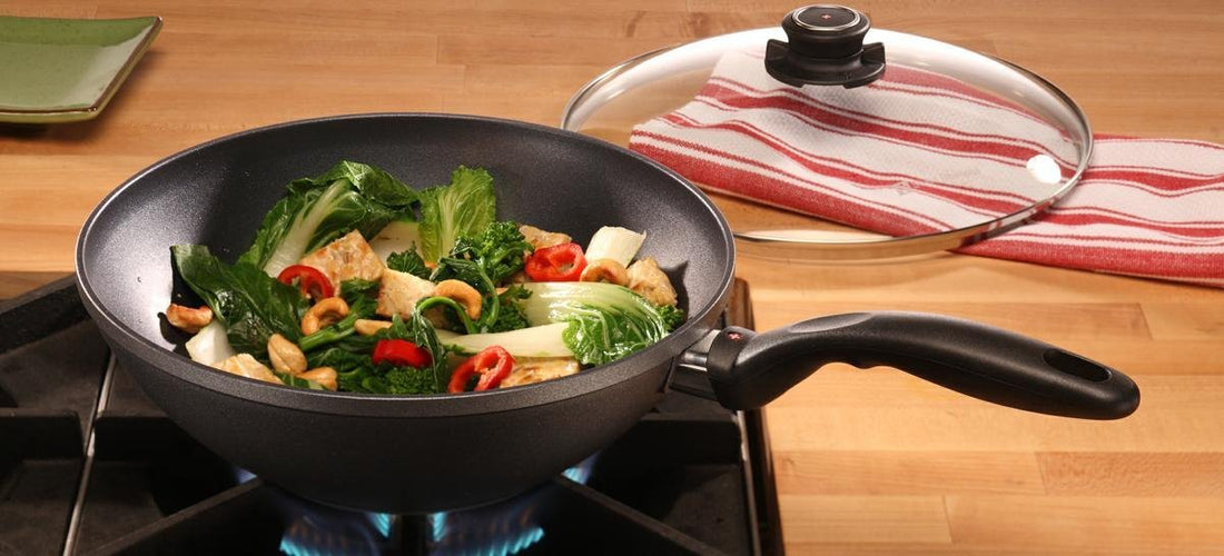 Swiss Diamond - 11" Induction Nonstick Wok with Lid - 61128ic