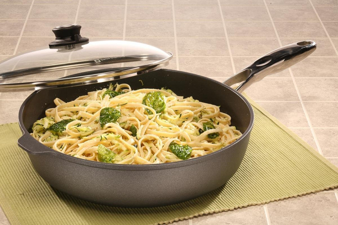 Swiss Diamond - 12.5" Induction Nonstick Saute Pan with SS Handle & Lid - 6732IC