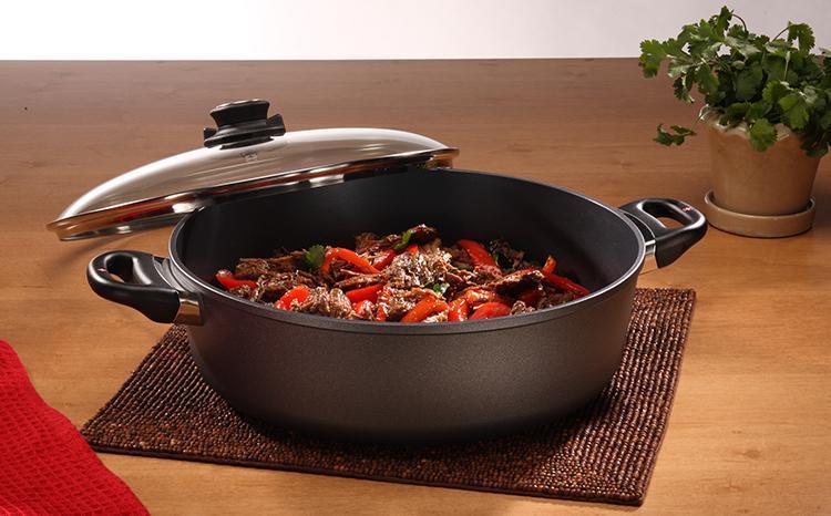 Swiss Diamond - 12.5" XD Induction Braiser with Lid (32 cm) - XD6932ic