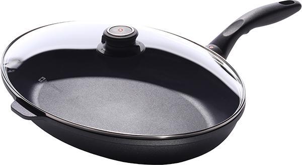 Swiss Diamond - 15" x 10.25" HD Classic Oval Fry Pan with Lid (38 cm x 26 cm) - 6538C