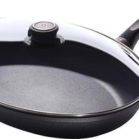 Swiss Diamond - 15" x 10.25" HD Classic Oval Fry Pan with Lid (38 cm x 26 cm) - 6538C