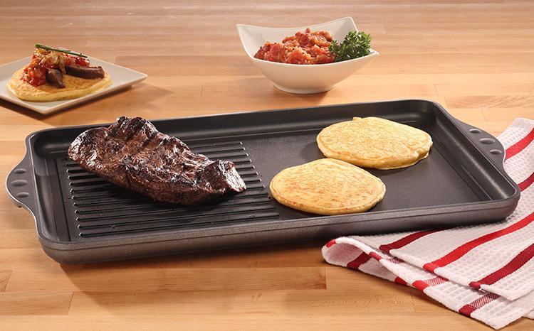 Swiss Diamond - 17" x 11" HD Classic Double Burner Grill/Griddle Combo (43 cm x 28 cm) - 64328-2