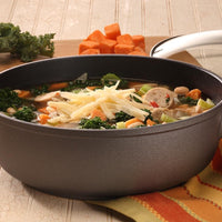 Swiss Diamond - 2.1L Classic Nonstick Casserole with Lid (9.5") - 6824C