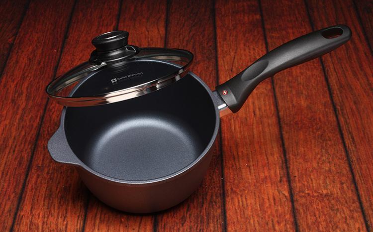 Swiss Diamond - 7" HD Classic Induction Sauce Pan with Lid (18 cm) - 6718iC