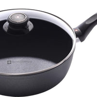 Swiss Diamond - 9.5" Classic Saute Pan with Lid (24 cm) - 6724C