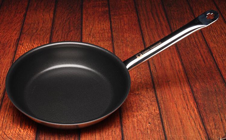 Swiss Diamond - 9.5" HD Pro Nonstick Fry Pan - 99524