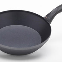 Swiss Diamond - 9.5" x 2" Induction Nonstick Edge Stir Fry Pan with Lid - 6524ic