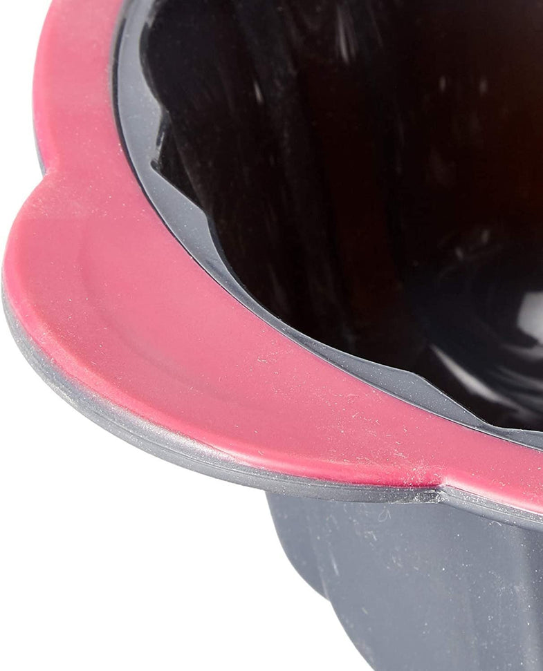 Trudeau - 10 Cup Structure Silicone Pro Fluted Cake Pan - 09915136