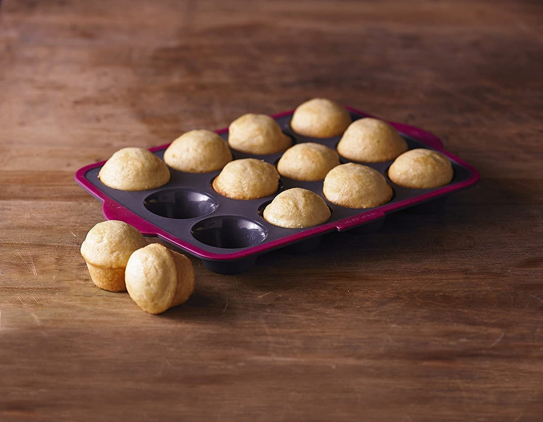 Trudeau - 12 Count Structure Silicone Pro Muffin Pan - 09912094