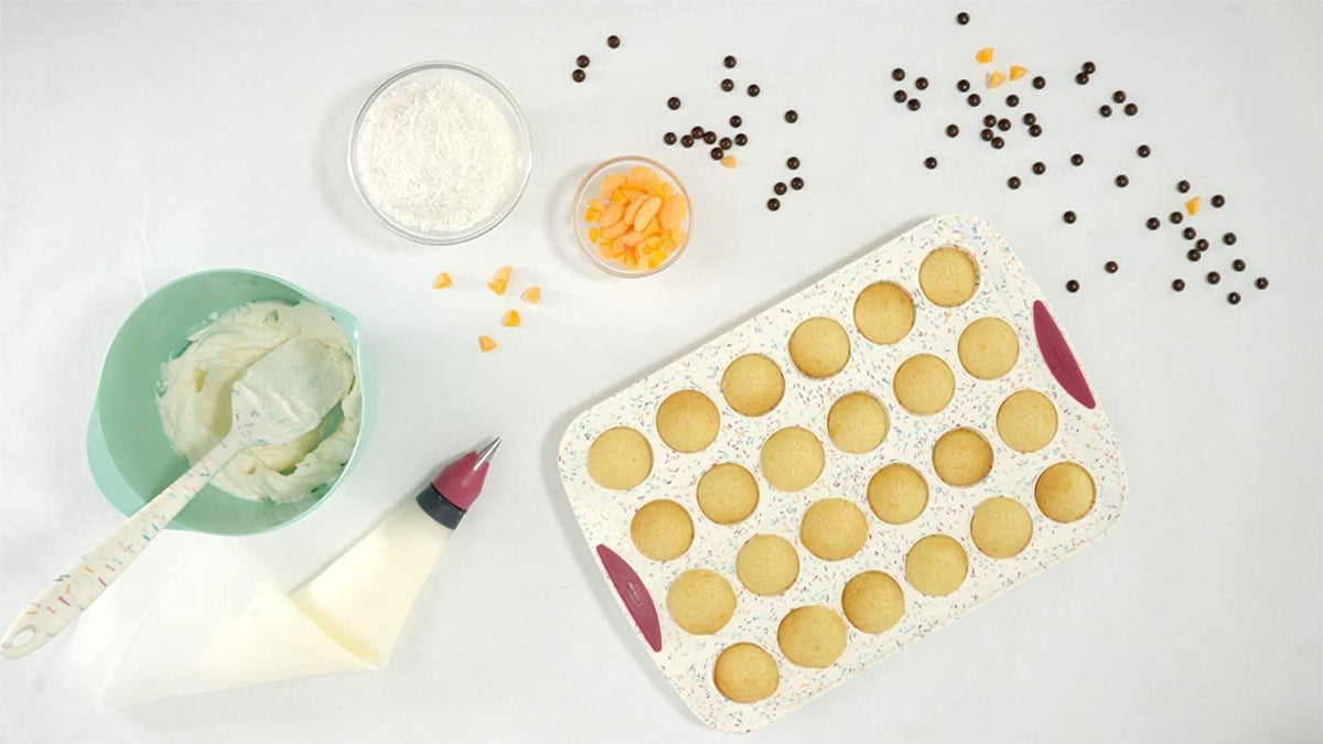 Trudeau - 24 Count Mini Muffin Pan Confetti Fuchsia - 05118554