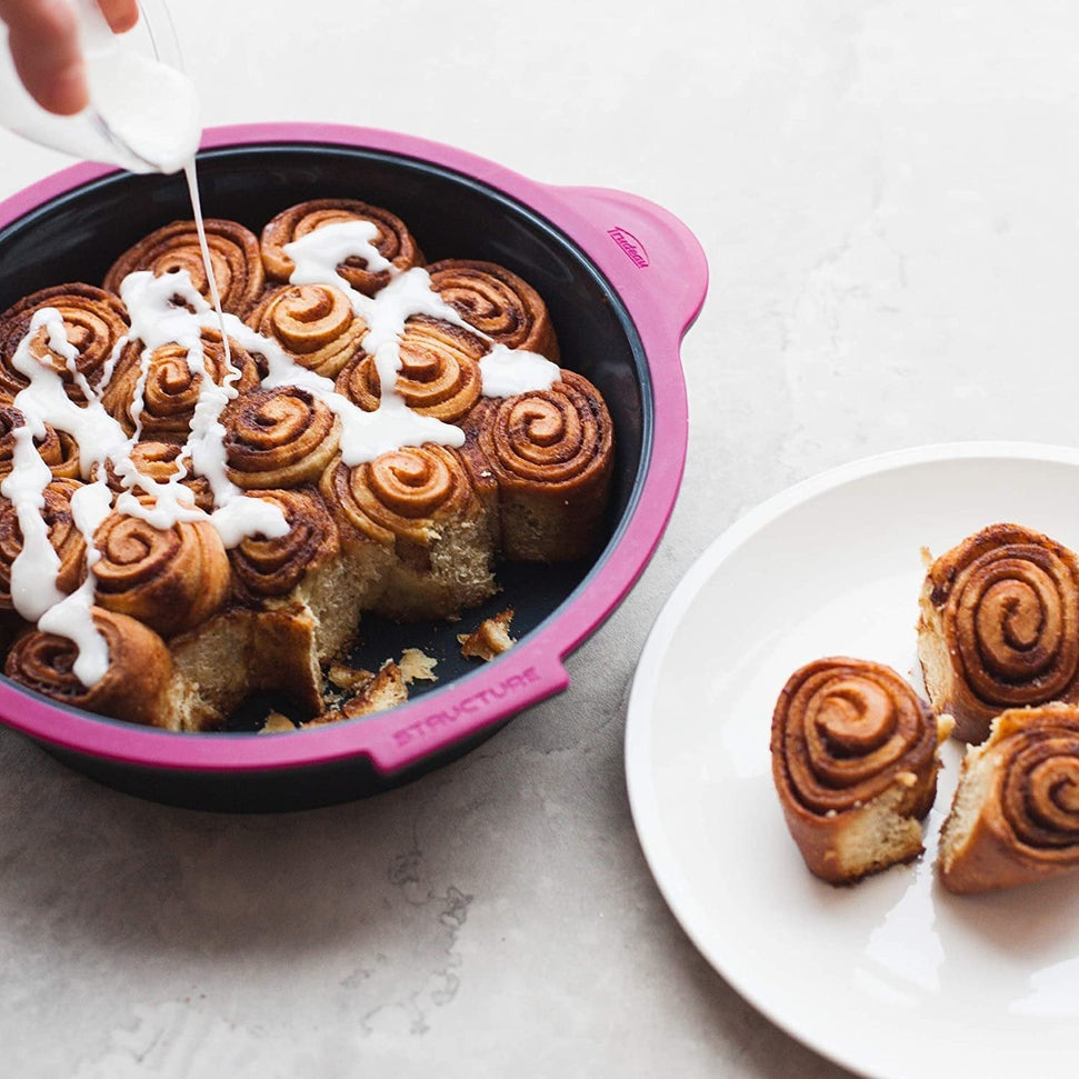 Trudeau - 9" Pro Round Cake Pan - 09914011