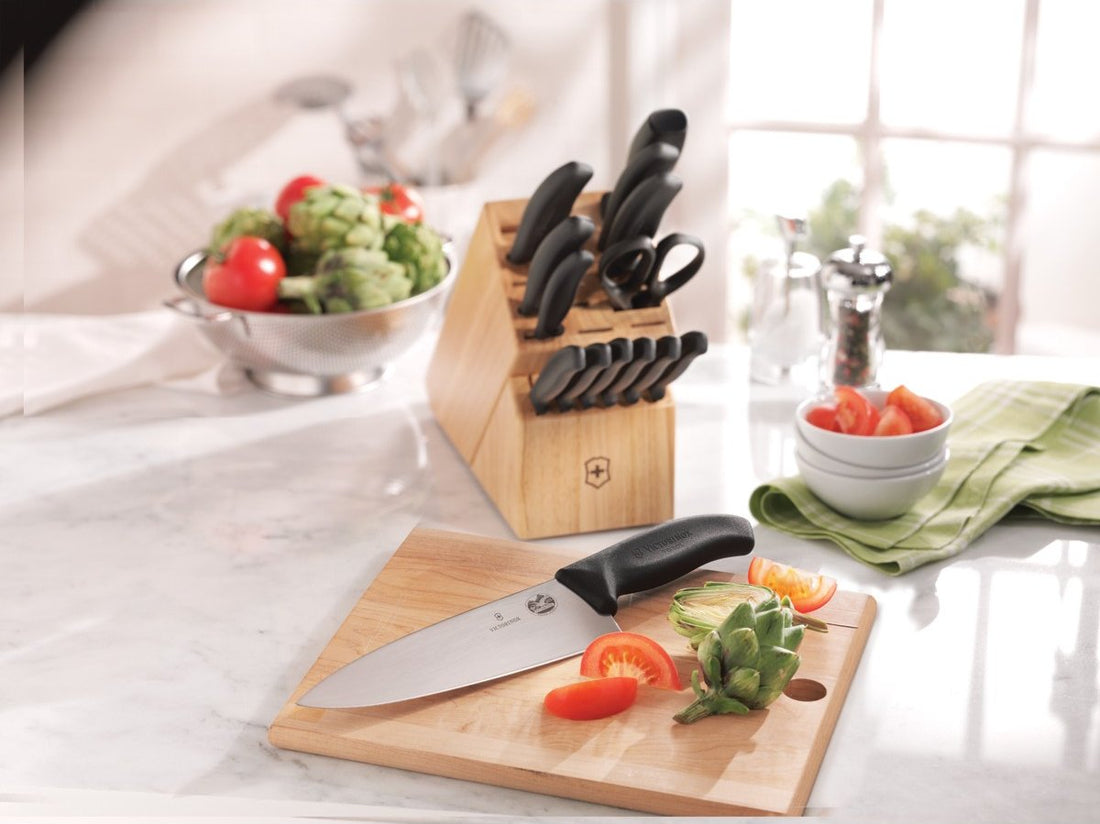 Victorinox - 15 Piece Swiss Classic Block Set - 6.7603-X6