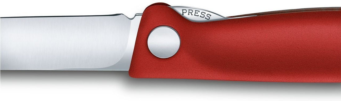 Victorinox - Swiss Classic Foldable Paring Knife Red - 6.7801.FB
