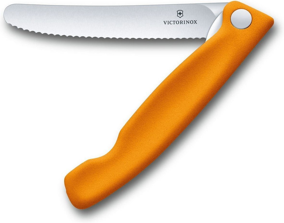 Victorinox - Swiss Classic Foldable Serrated Paring Knife Orange - 6.7836.F9B
