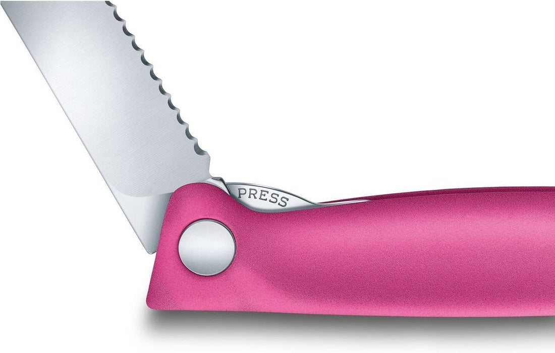 Victorinox - Swiss Classic Foldable Serrated Paring Knife Pink - 6.7836.F5B