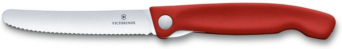 Victorinox - Swiss Classic Foldable Serrated Paring Knife Red - 6.7831.FB
