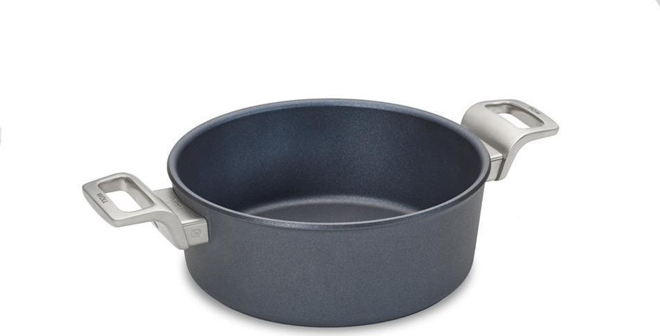 Woll - Diamond Lite Pro 5.8 QT Casserole with Lid - W828DLPL