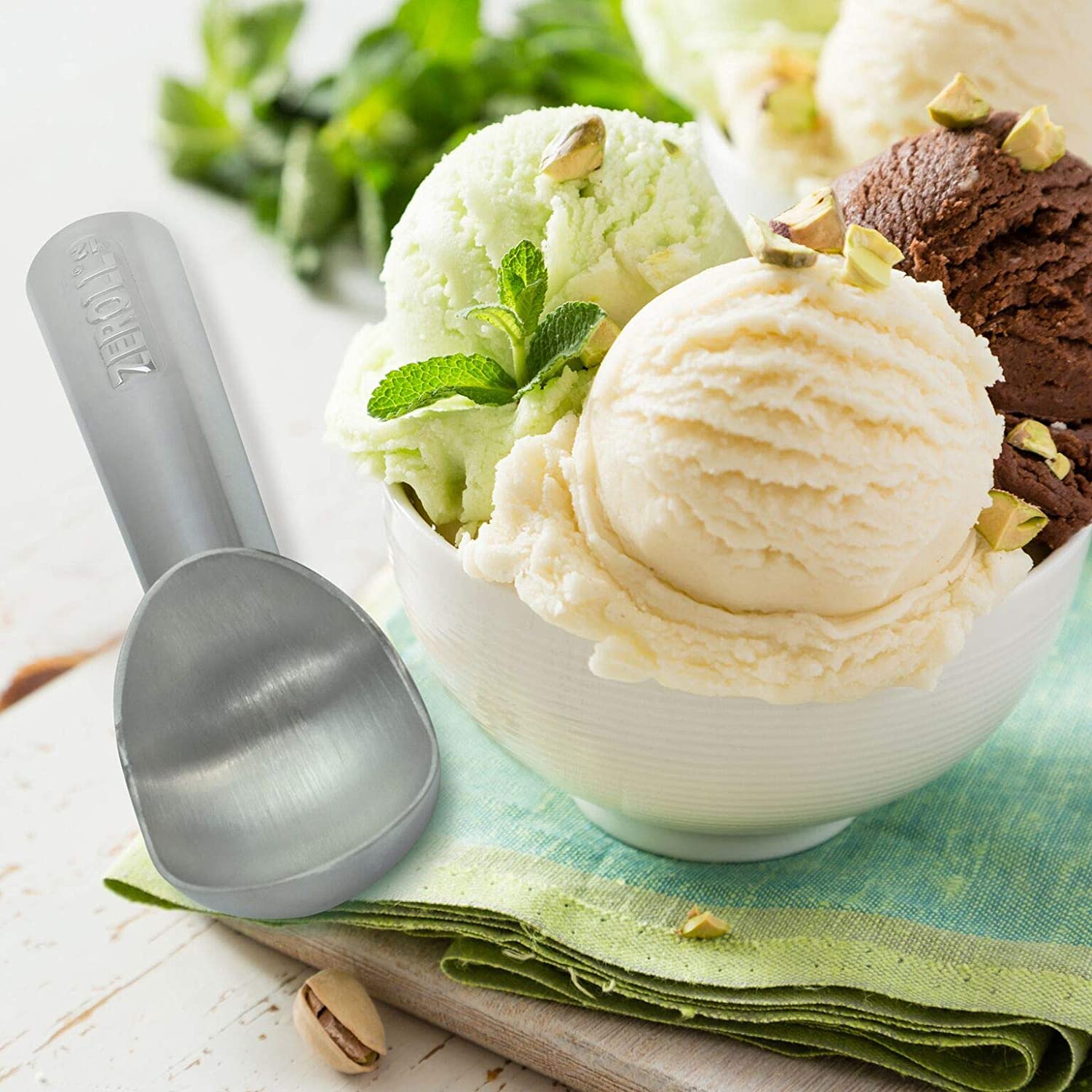 Zeroll 12 Original Ice Cream Scoop 1012 ChefSupplies.ca