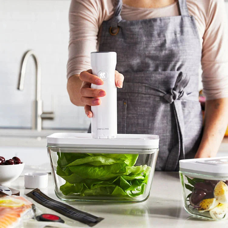 Zwilling - 7 PC Fresh & Save Medium/Large Glass Vacuum Starter Set - 36809-007