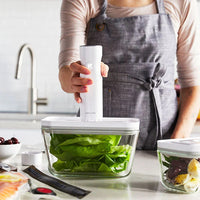 Zwilling - 7 PC Fresh & Save Medium/Large Glass Vacuum Starter Set - 36809-007