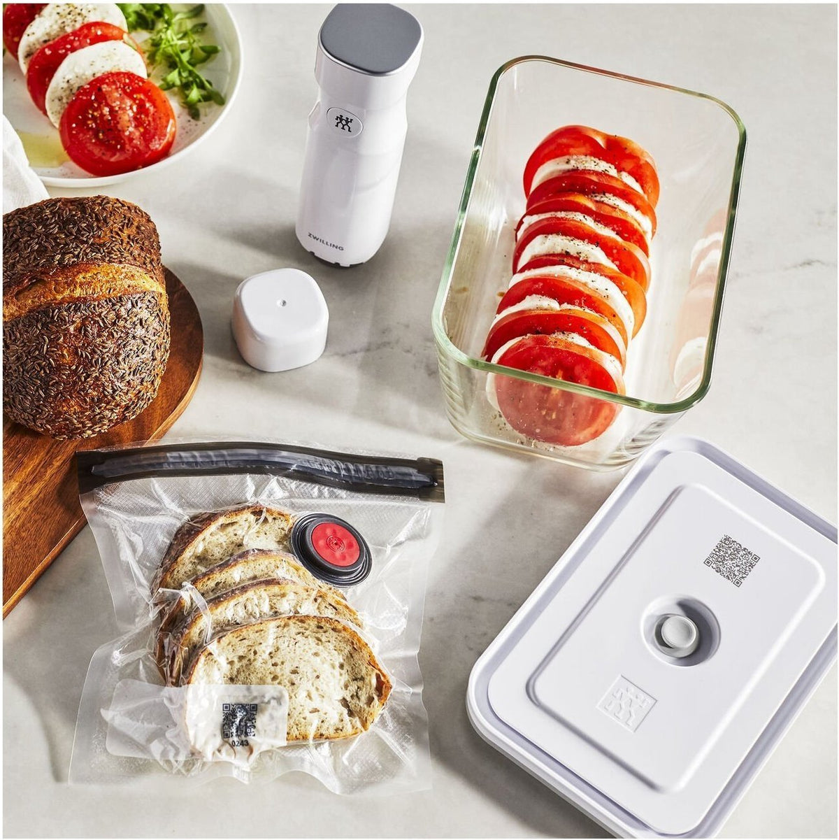 Zwilling - 7 PC Fresh & Save Medium/Large Glass Vacuum Starter Set - 36809-007