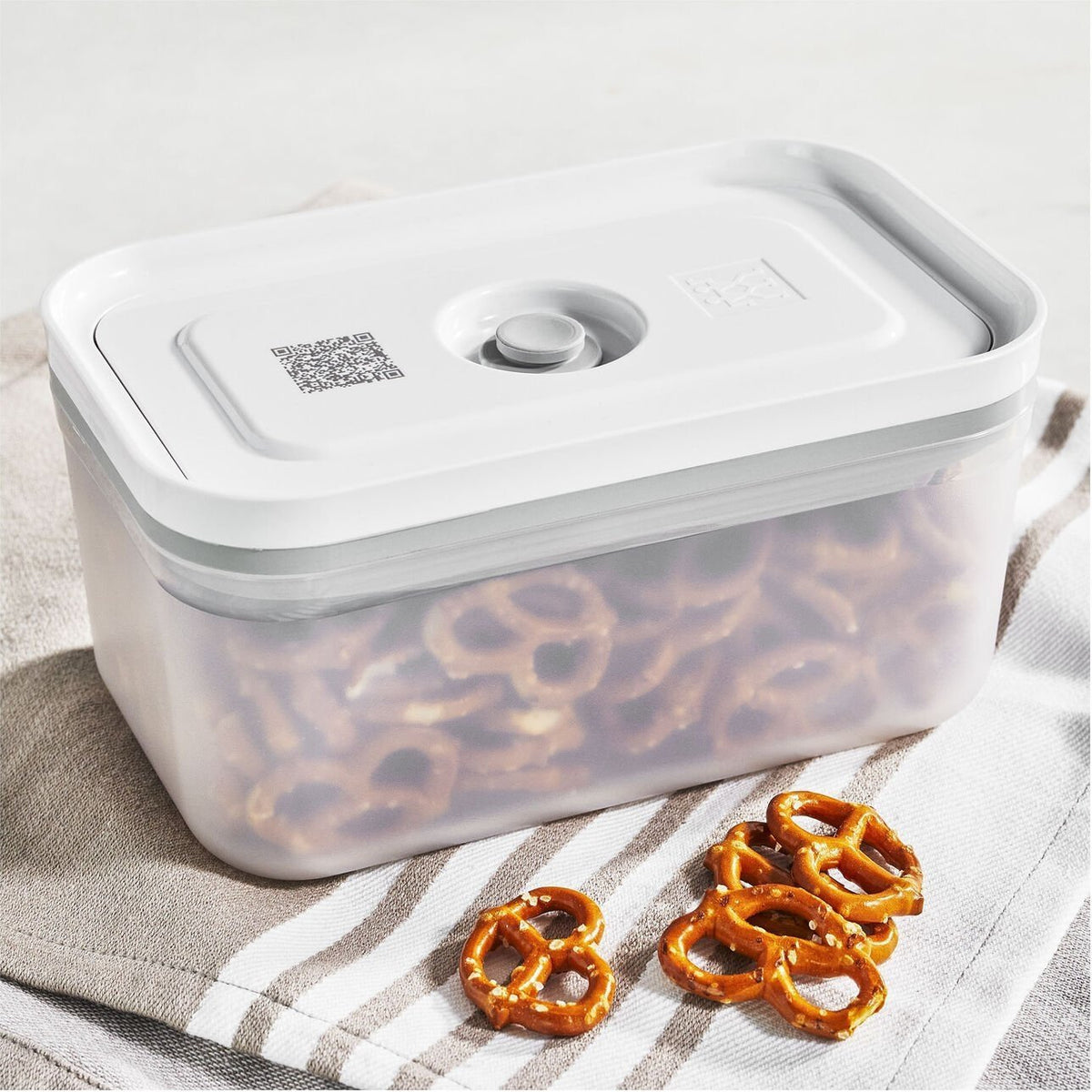 Zwilling - Fresh & Save Medium Plastic Vacuum Container - 36804-200