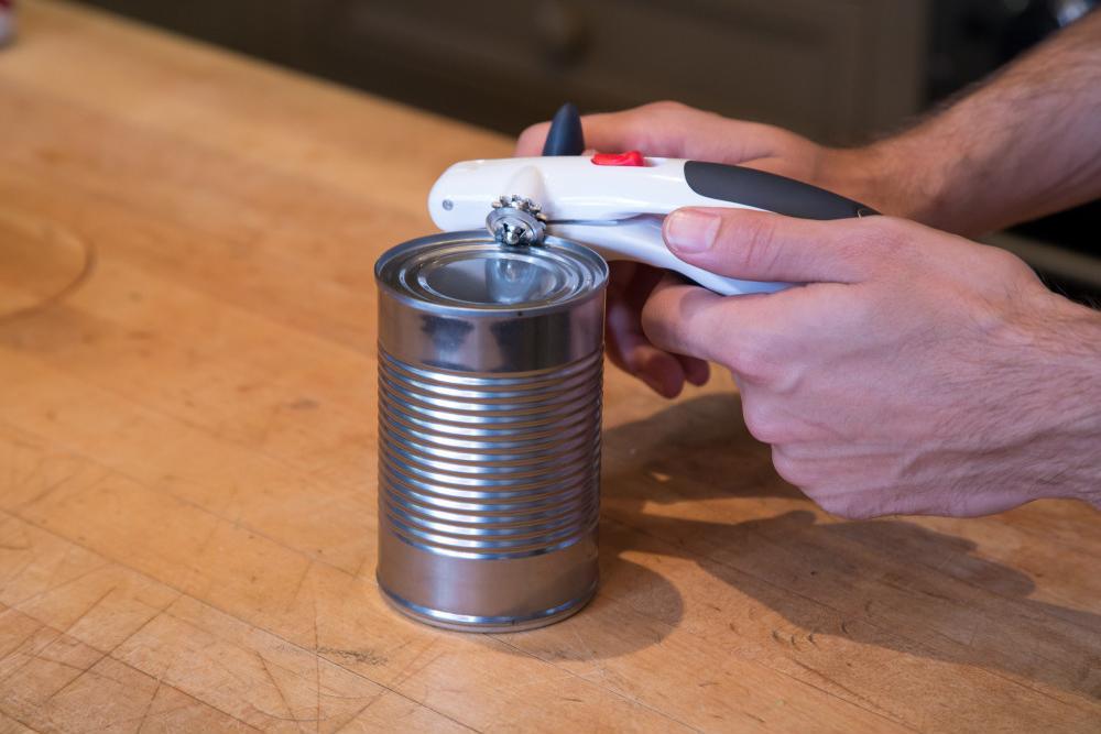 Zyliss - Lock ‘N Lift Can Opener Green - Z20366